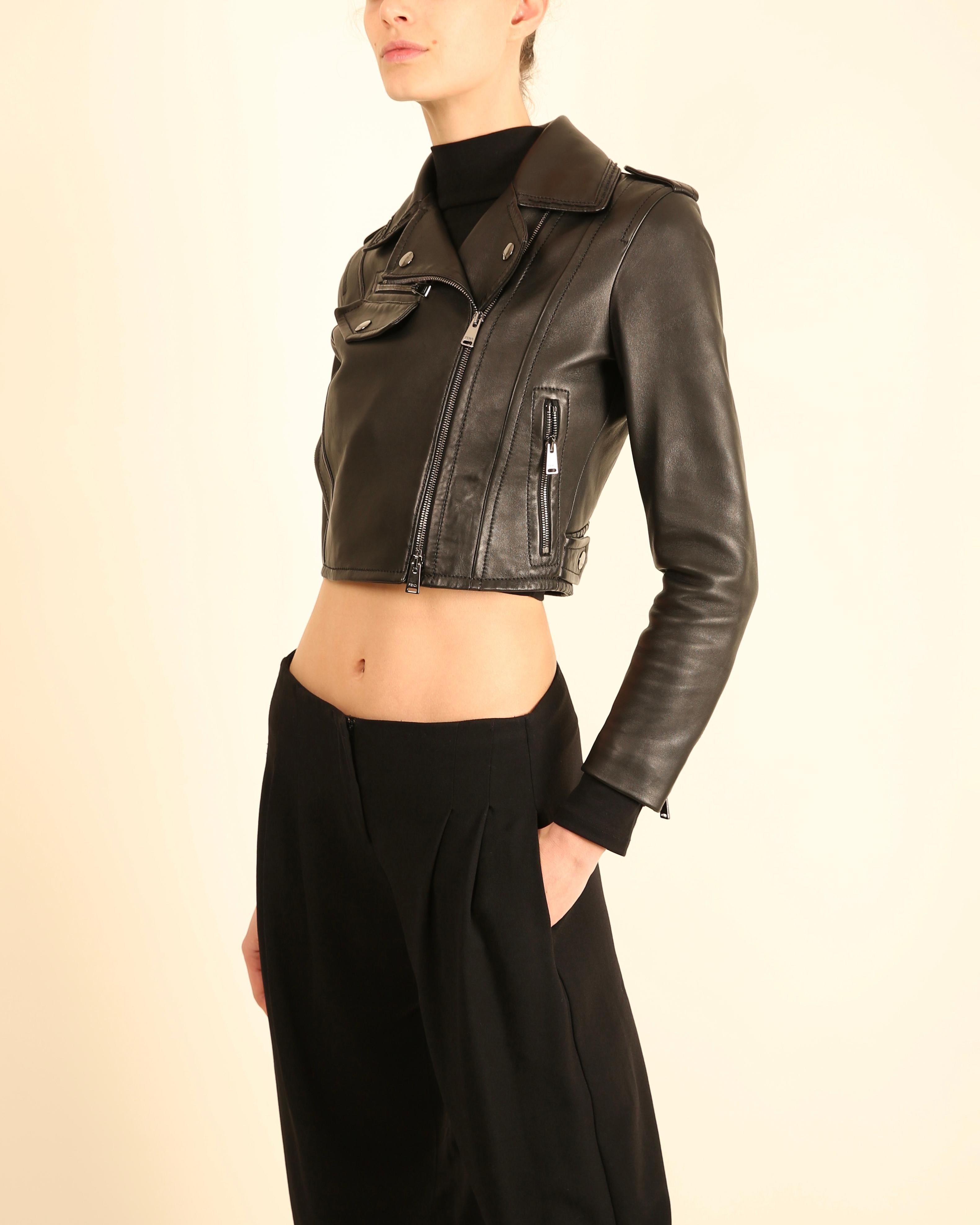 Fendi negro recortado plata cremallera ajustada chaqueta de cuero abrigo IT 36 XS en venta 4