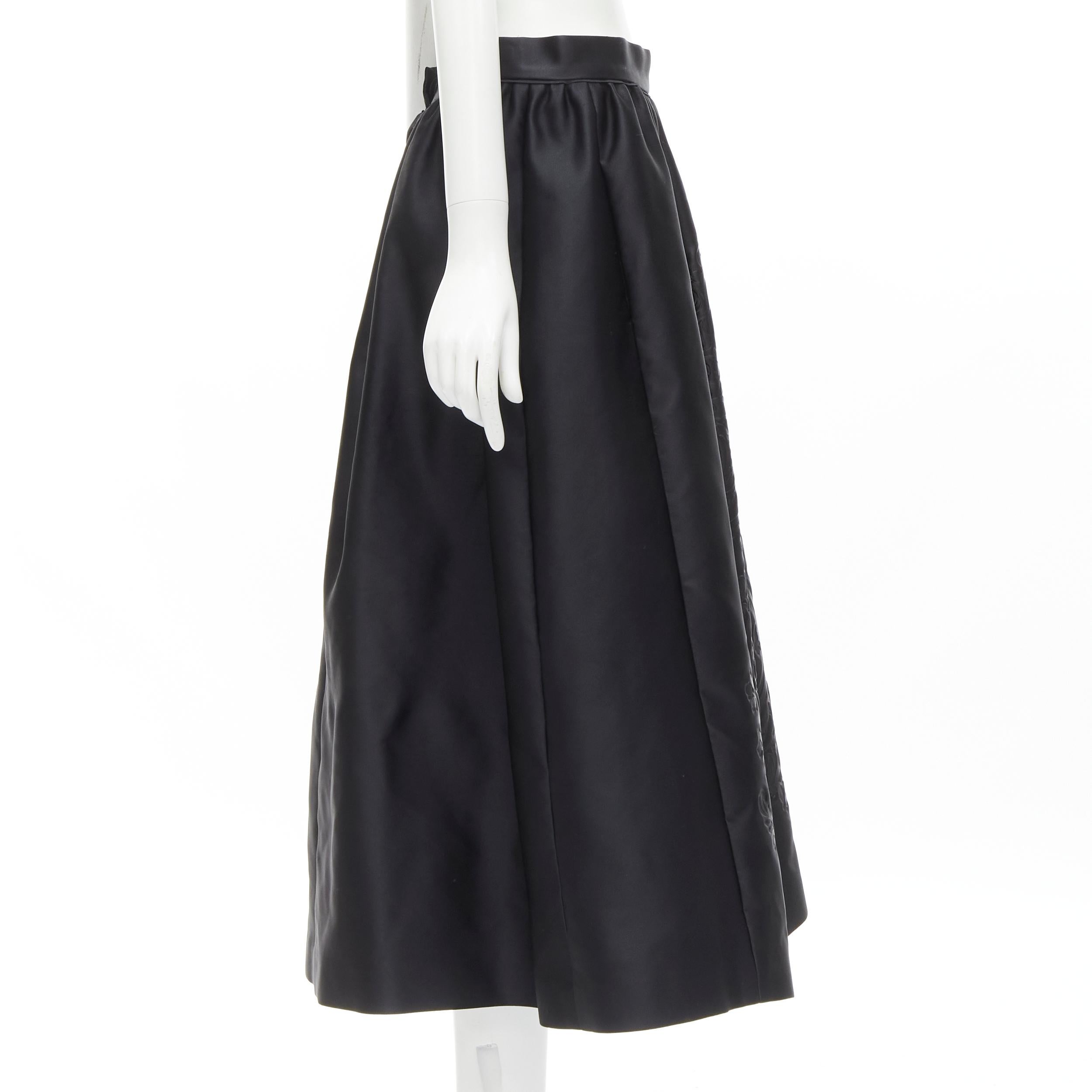 Women's FENDI black duchess satin Barocco embossed press print flared midi skirt IT40 S For Sale
