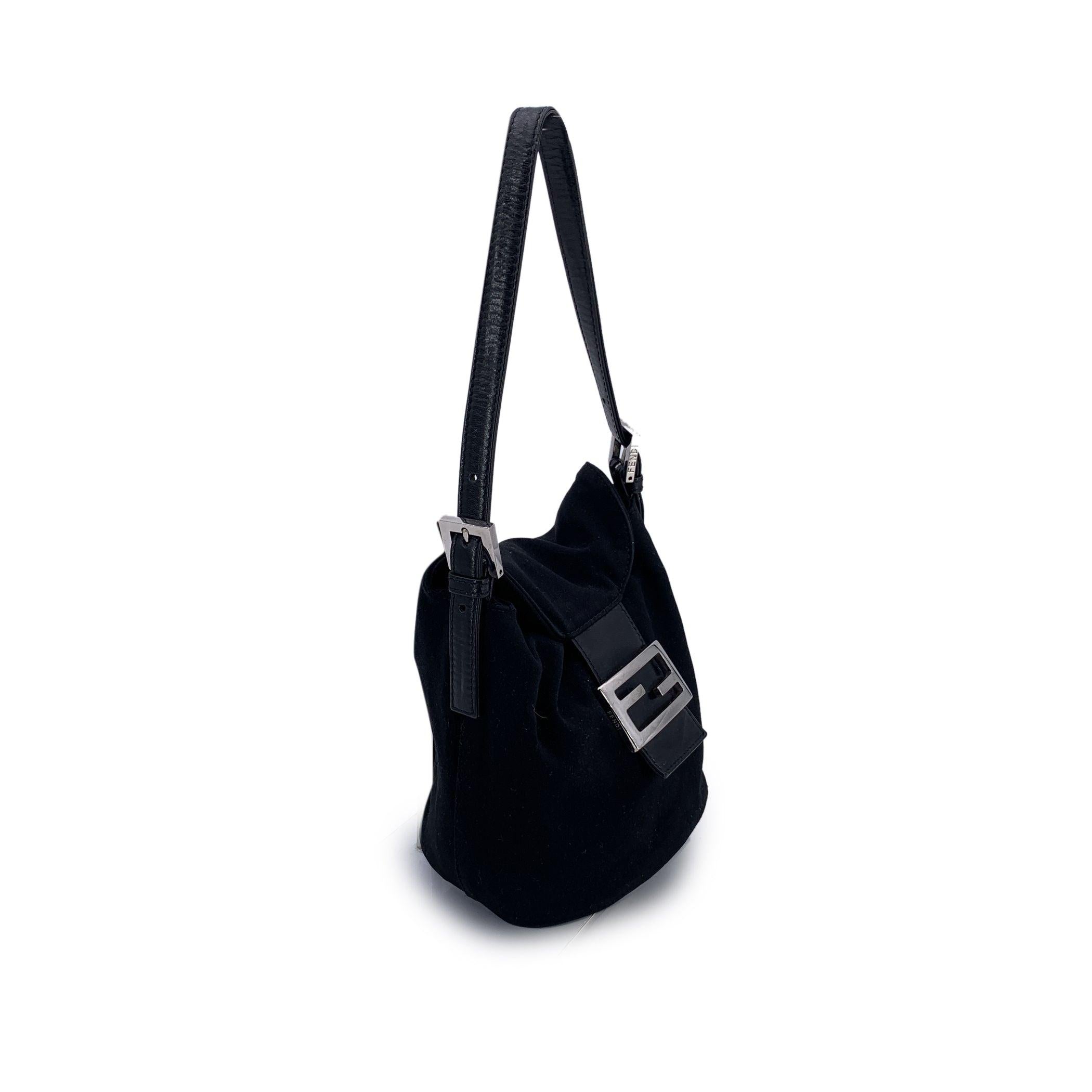 Fendi Black Fabric Mini Baguette Shoulder Bag Handbag In Good Condition For Sale In Rome, Rome