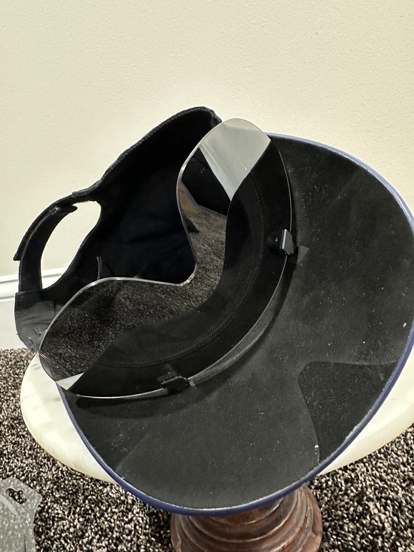Cappello da baseball Fendi FF Eyecap nero con occhiali da sole a scudo in vendita 3