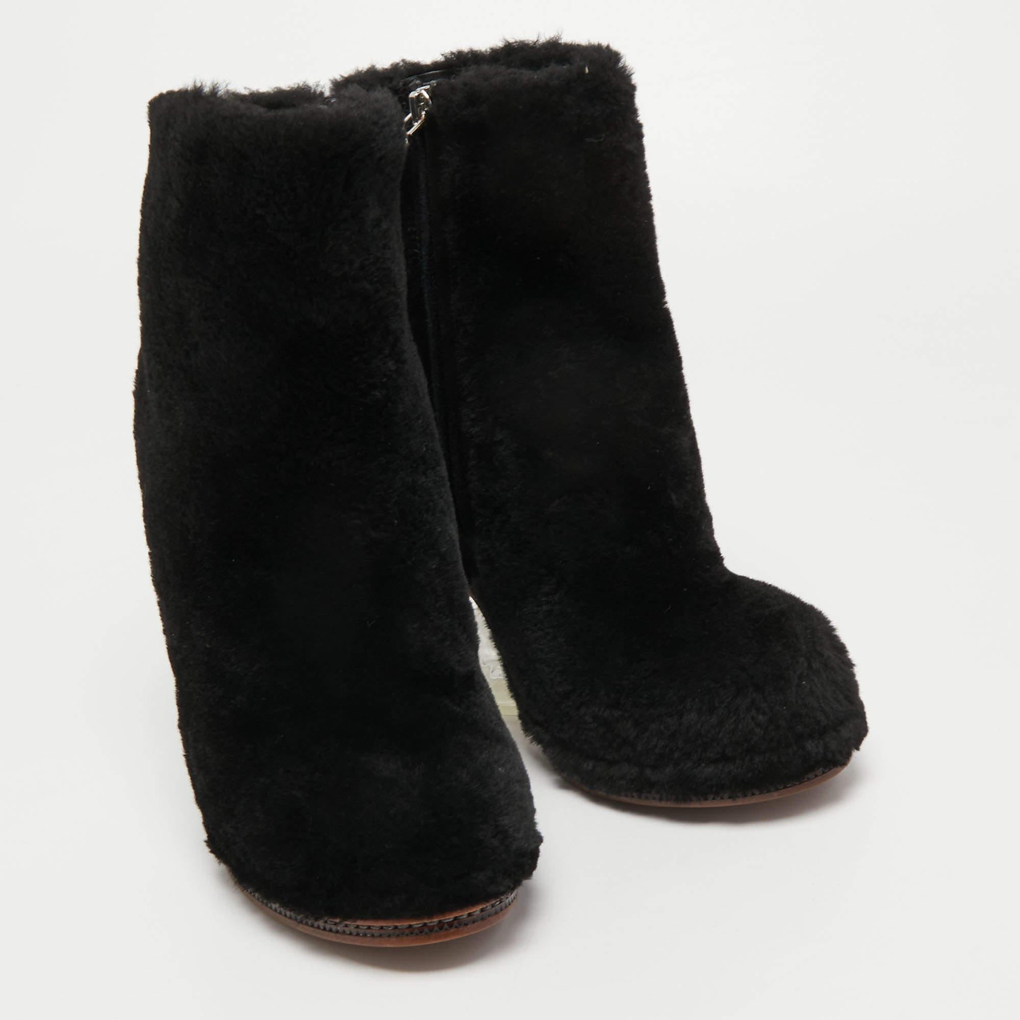 Fendi Black Fur Ankle Boots Size 39 1