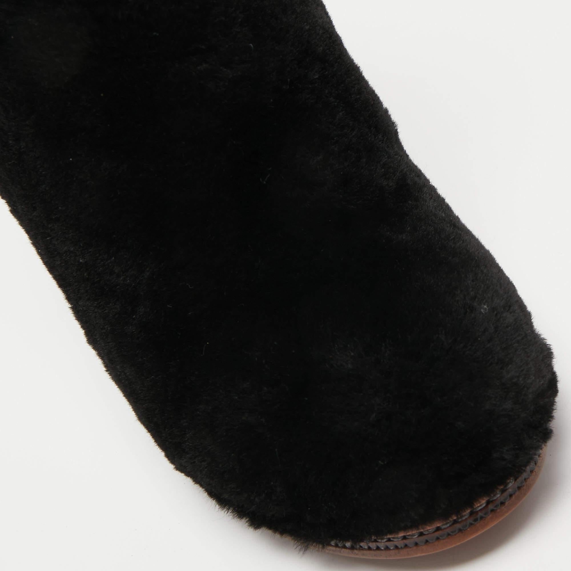Fendi Black Fur Ankle Boots Size 39 4