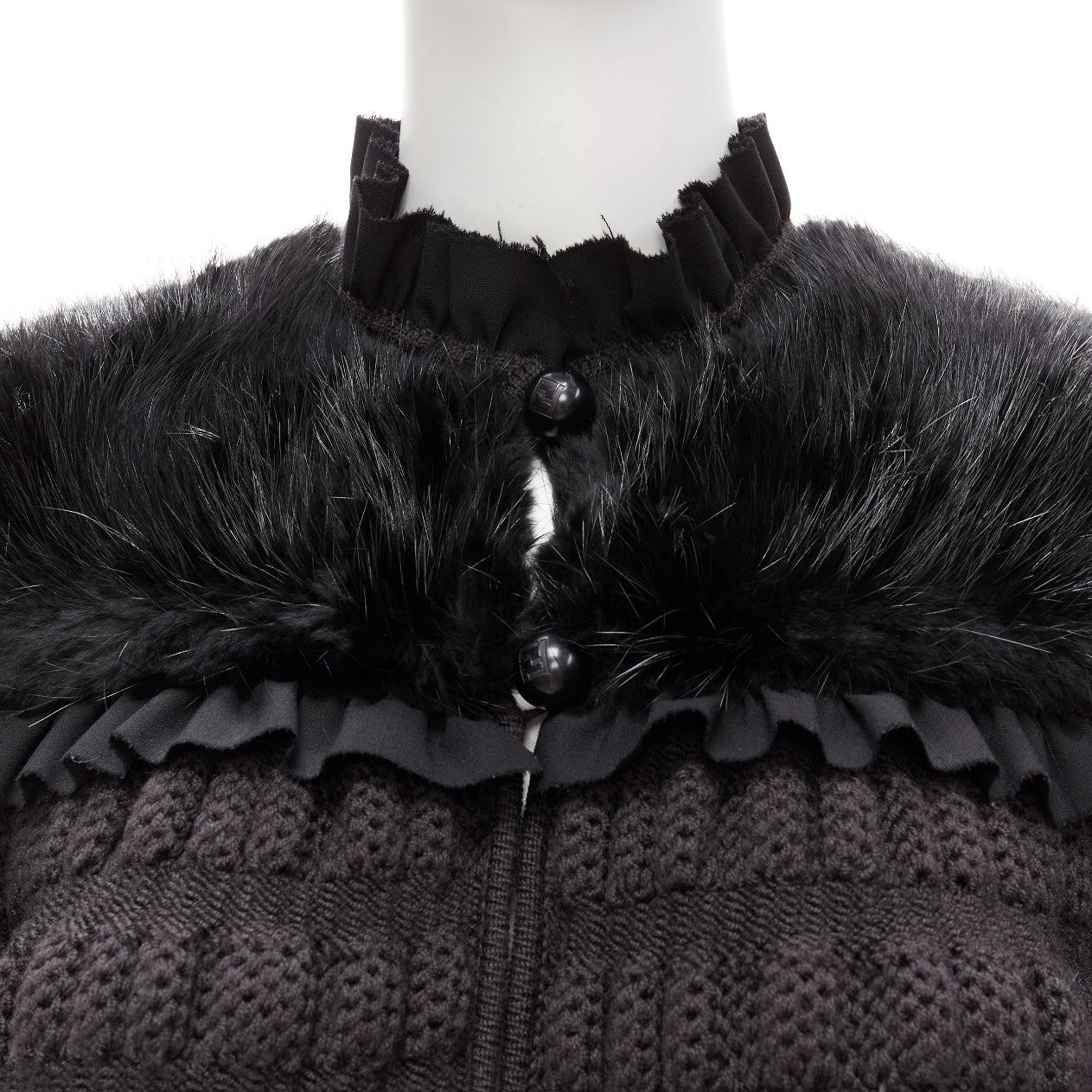 FENDI black fur panel virgin wool crochet chunky knit bell coat IT40 S
Reference: TGAS/D00788
Brand: Fendi
Collection: 2008
Material: Fur, Virgin Wool
Color: Black
Pattern: Solid
Closure: Button
Extra Details: FF logo sphere buttons. Genuine fur