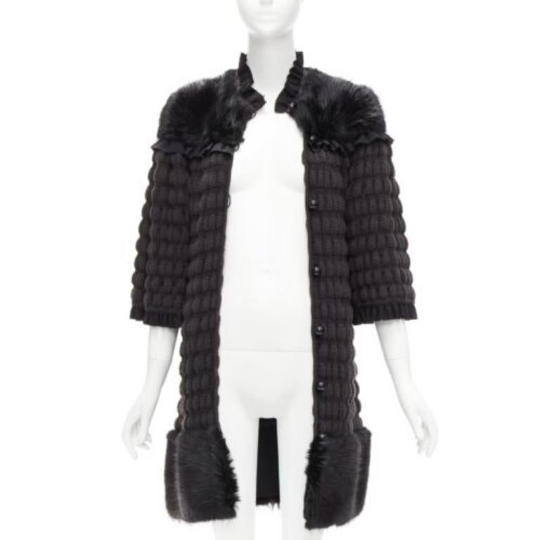 Noir FENDI manteau à clochettes en laine vierge crochetée, noir, avec empiècements en fourrure IT40 S en vente