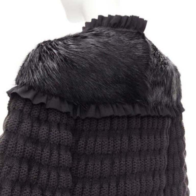 FENDI manteau à clochettes en laine vierge crochetée, noir, avec empiècements en fourrure IT40 S en vente 4
