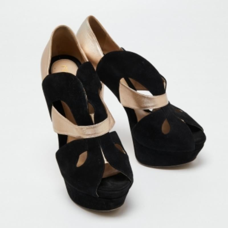 Fendi - Escarpins à plateforme en cuir/suède noir/doré - Taille 37 Bon état - En vente à Dubai, Al Qouz 2