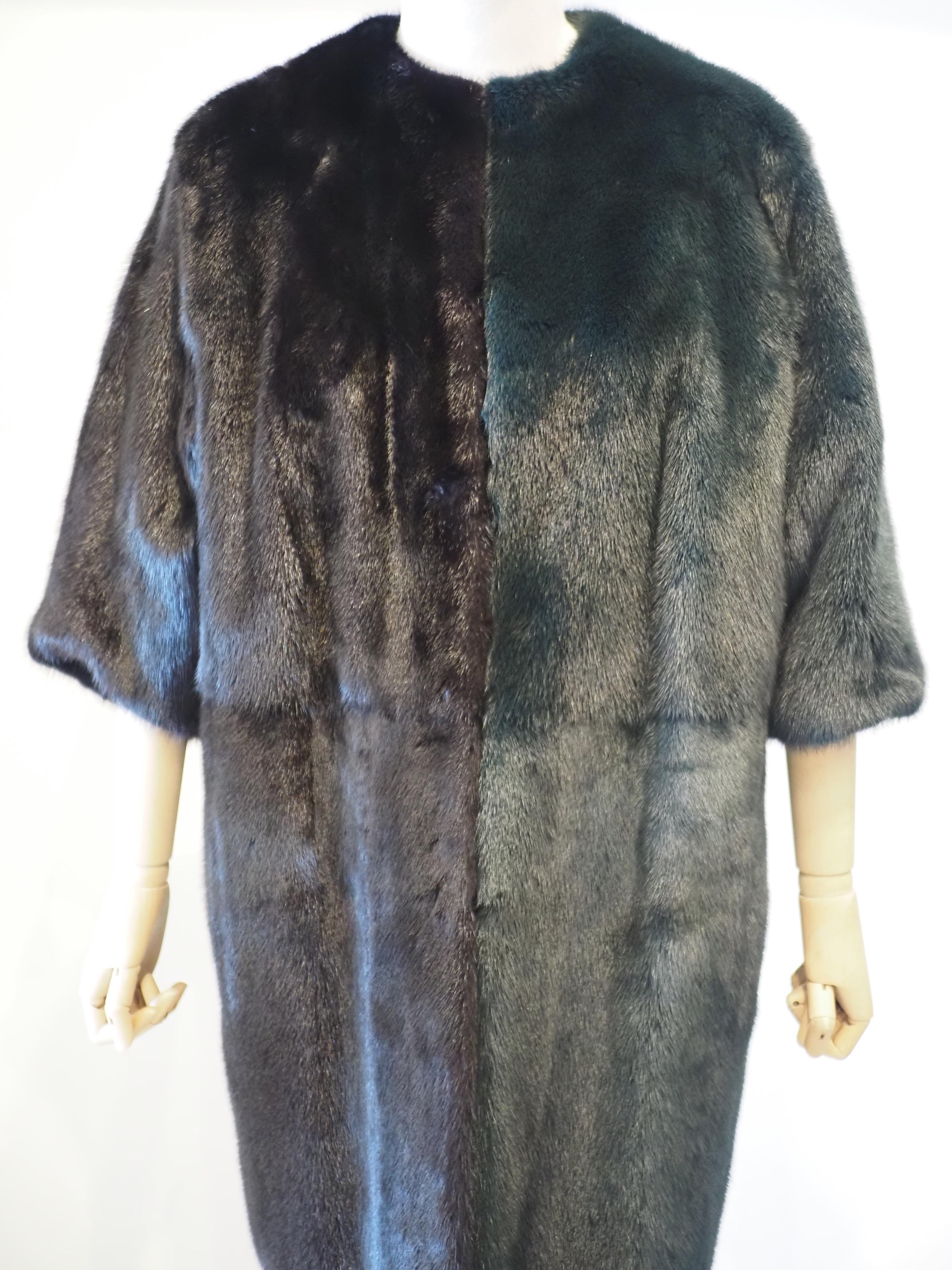 Fendi black green bicolour mink fur coat
totally made in italy in size 42