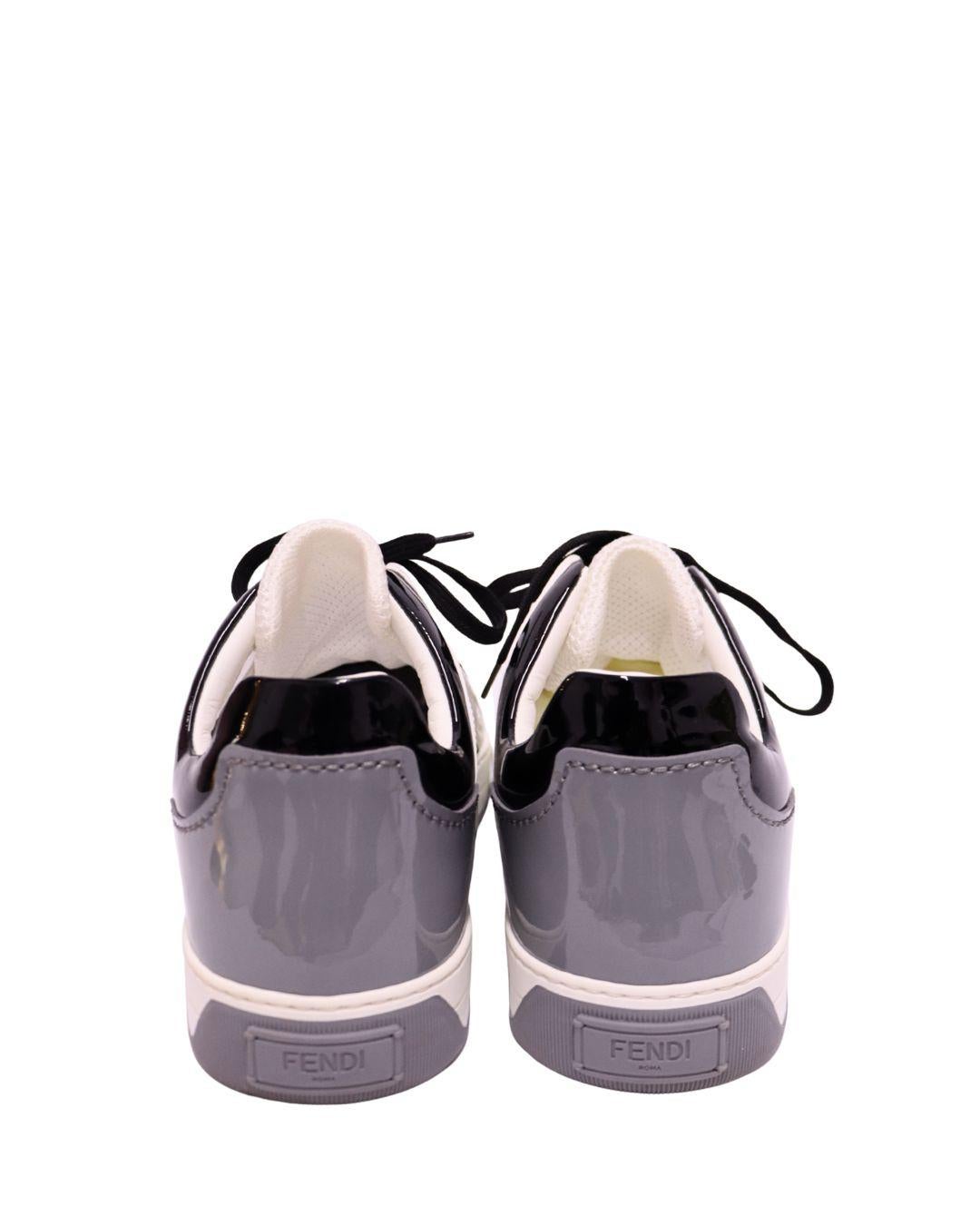 Fendi Schwarz, Grau & Weiß Lackleder Sneakers - EU 42 im Zustand „Hervorragend“ im Angebot in Amman, JO