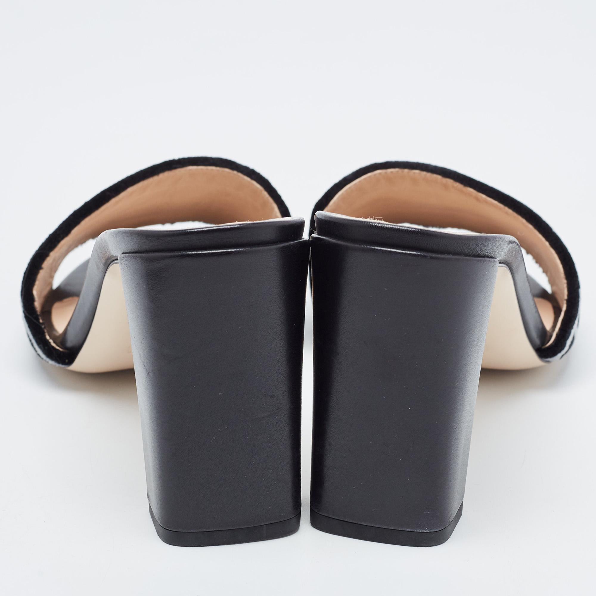 Fendi Black/Grey Zucca Velvet Slide Sandals Size 37.5 In Excellent Condition In Dubai, Al Qouz 2