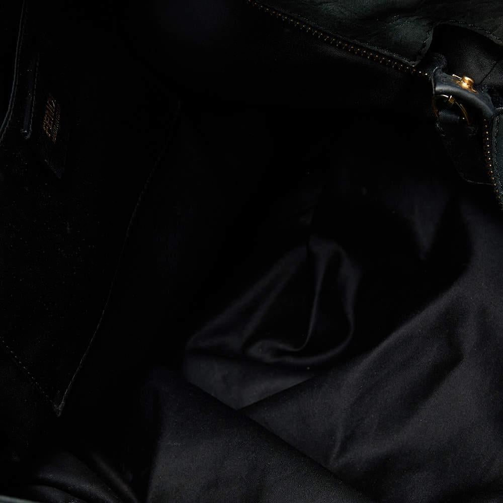 Fendi Black Iridescent Leather Chain Tote In Fair Condition For Sale In Dubai, Al Qouz 2