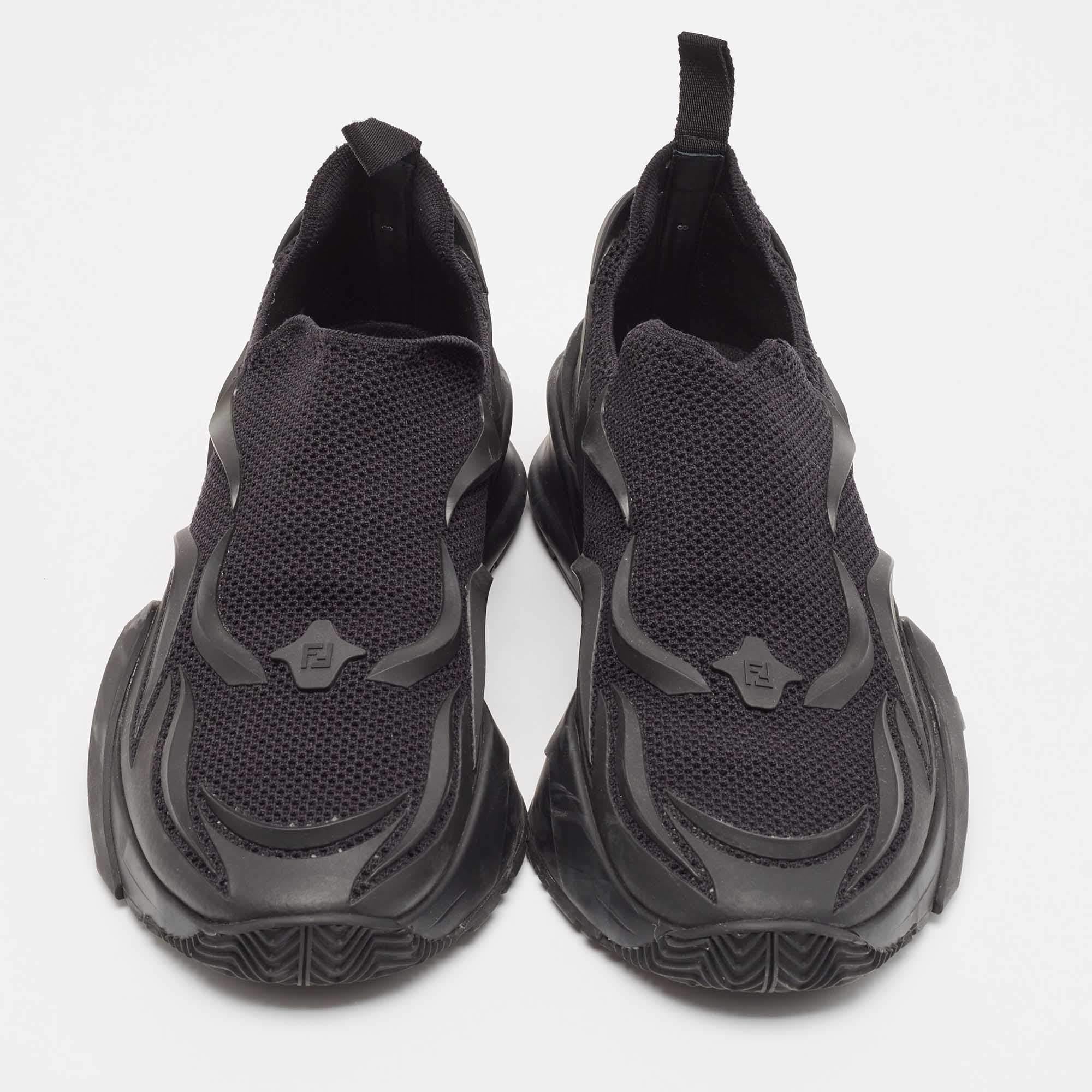 Fendi Black Knit Fabric and Rubber Flow Sneakers Size 42 In Good Condition For Sale In Dubai, Al Qouz 2