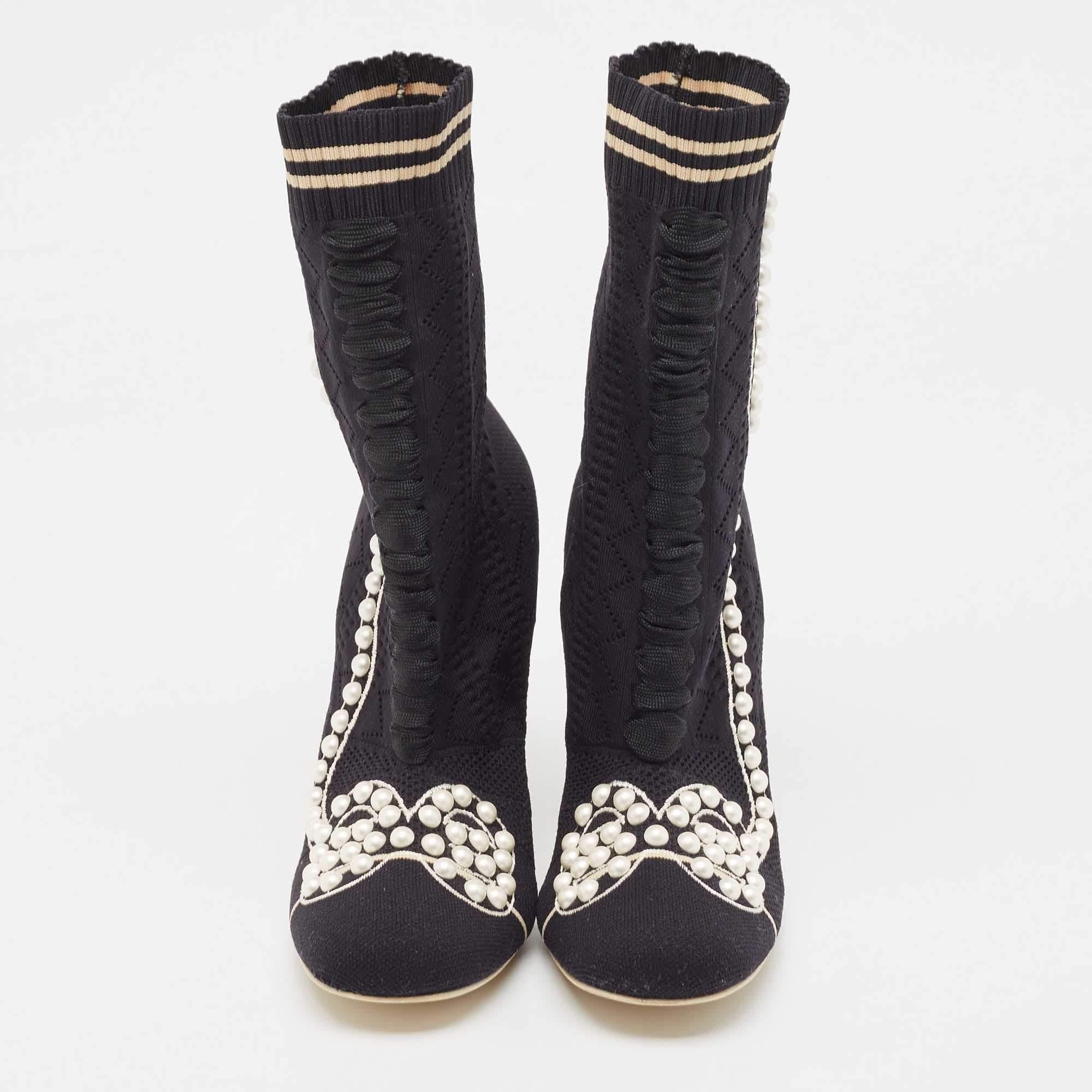 Fendi Black Knit Fabric Pearl Embellished Sock Ankle Boots Size 39 In Good Condition In Dubai, Al Qouz 2