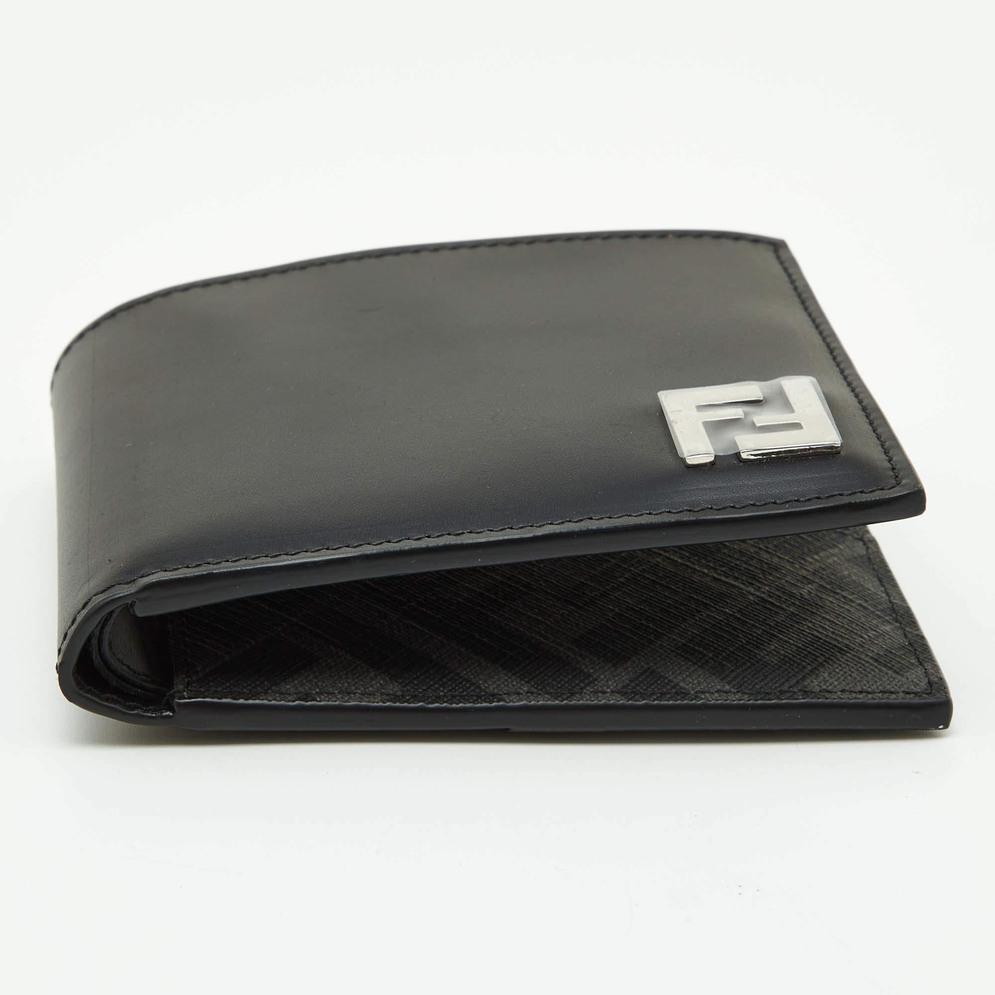 This classy Fendi wallet for men brings along a touch of luxury and immense style. It comes perfectly crafted to neatly carry your cards and cash.

