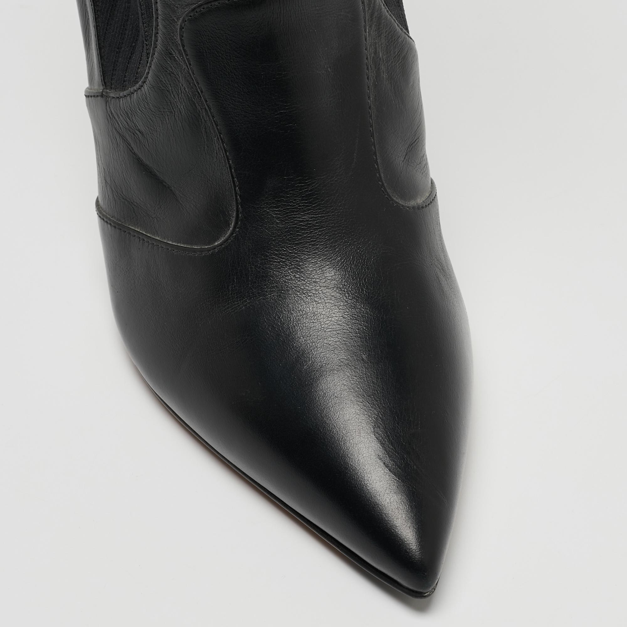 Fendi Schwarze Stiefeletten aus Leder und Stoff Größe 38 im Angebot 1