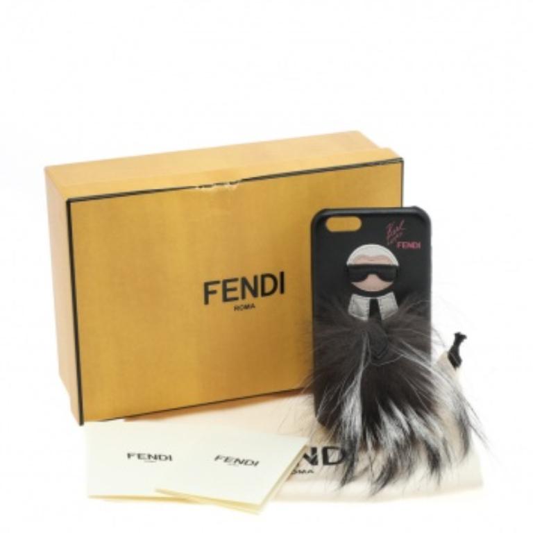 Étui pour iPhone 6 en cuir noir et fourrure de renard Karlito de Fendi en vente 3