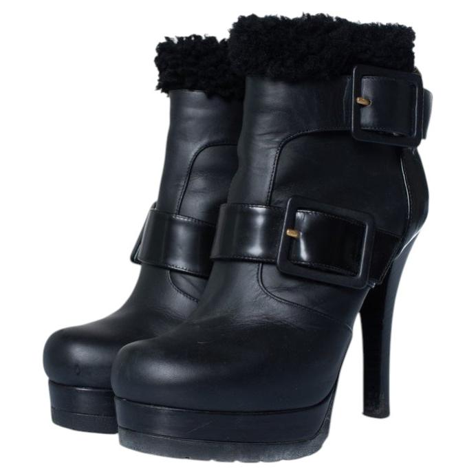 Pre-owned Fendi , Black Leather Ankle Boots With Shearling