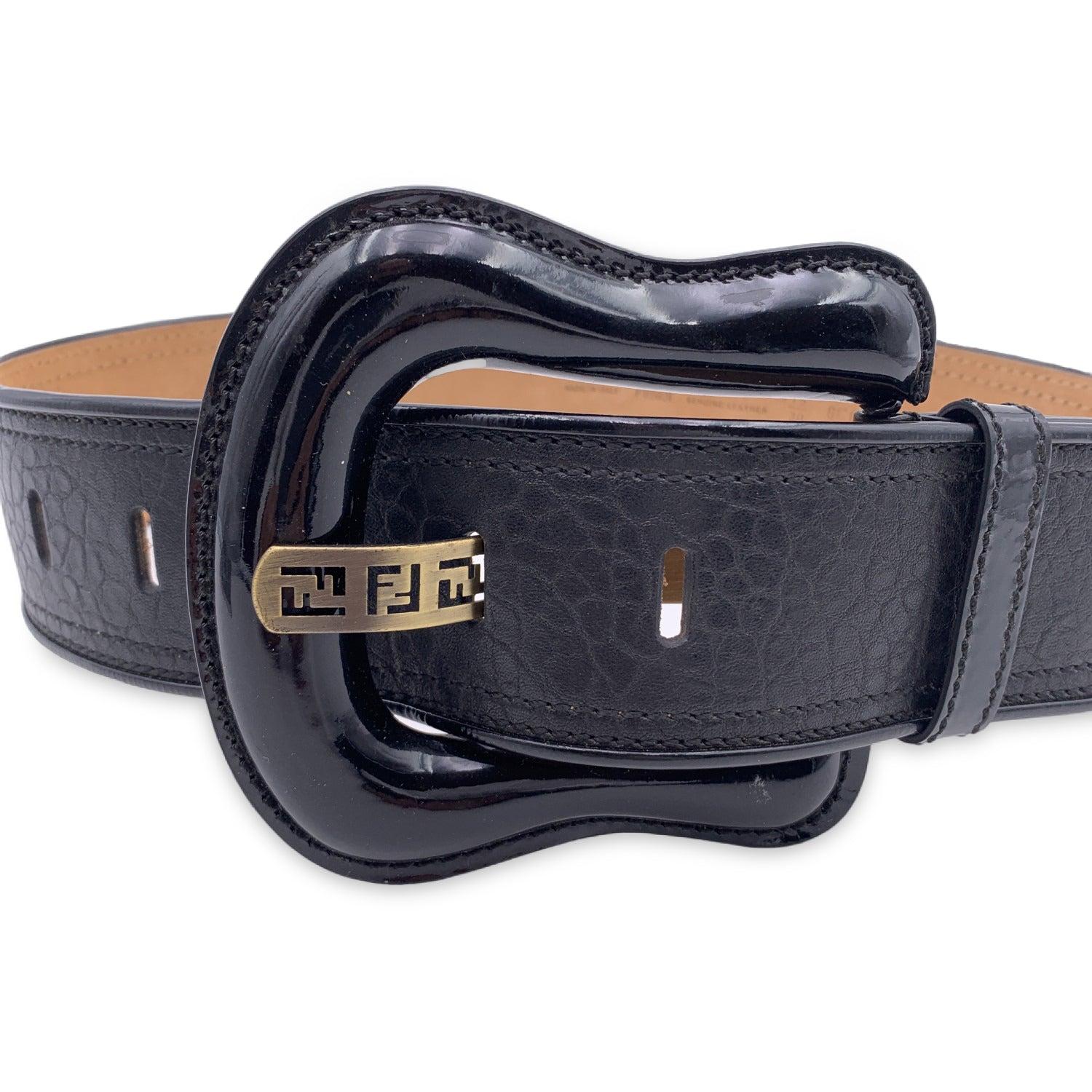 Fendi Black Leather B Buckle Wide Belt Patent Leather Size 75/30 In Excellent Condition In Rome, Rome
