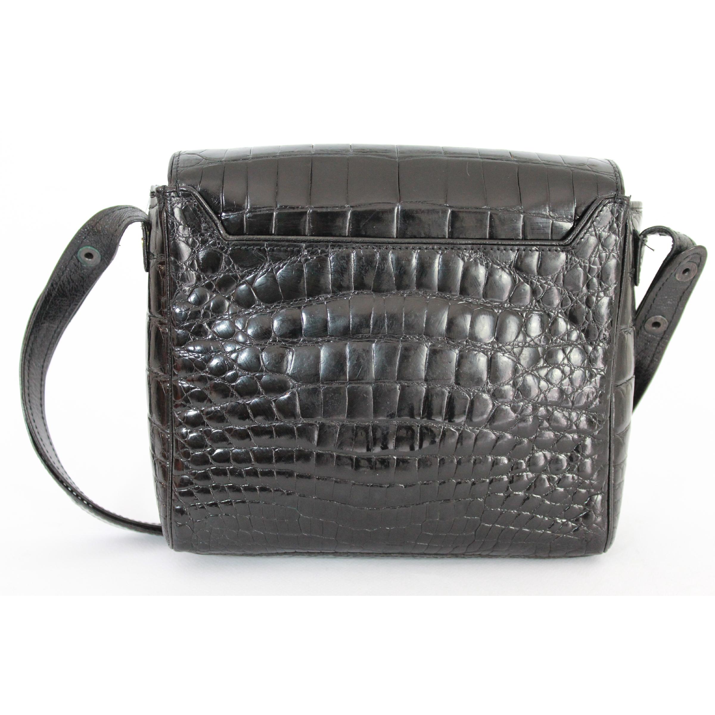 Fendi Black Leather Crocodile Print Shoulder Bag 1970s Vintage In Excellent Condition For Sale In Brindisi, Bt
