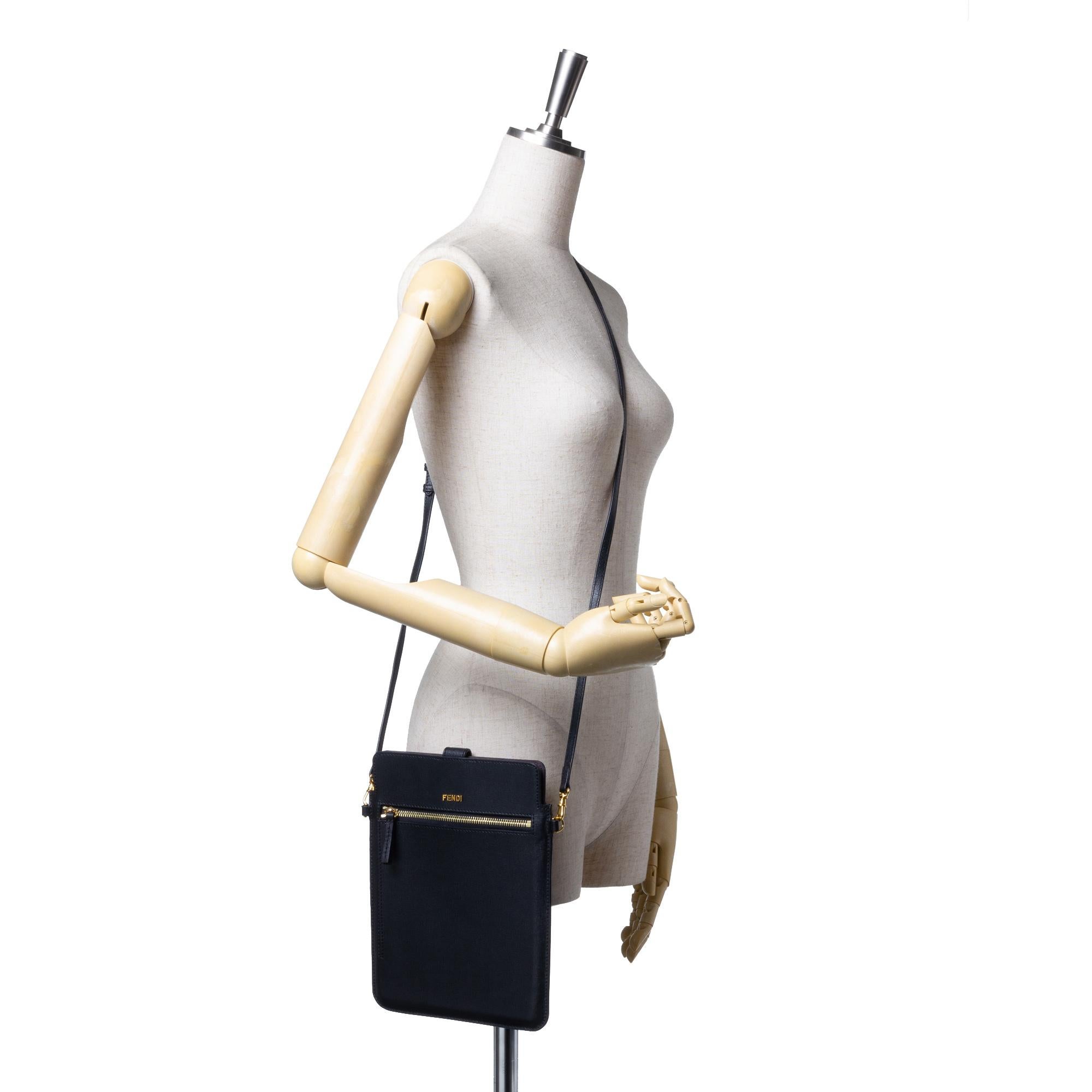 Fendi Black  Leather Crossbody Bag Italy w/ Dust Bag For Sale 5