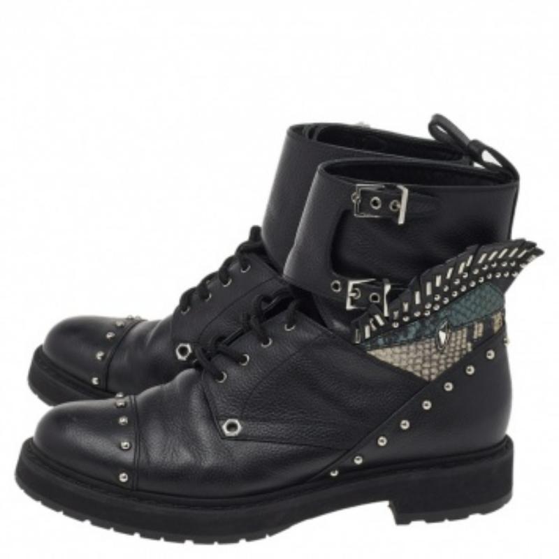 Fendi Botas al tobillo de piel negra con hebilla adornada Talla 37 Negro en venta