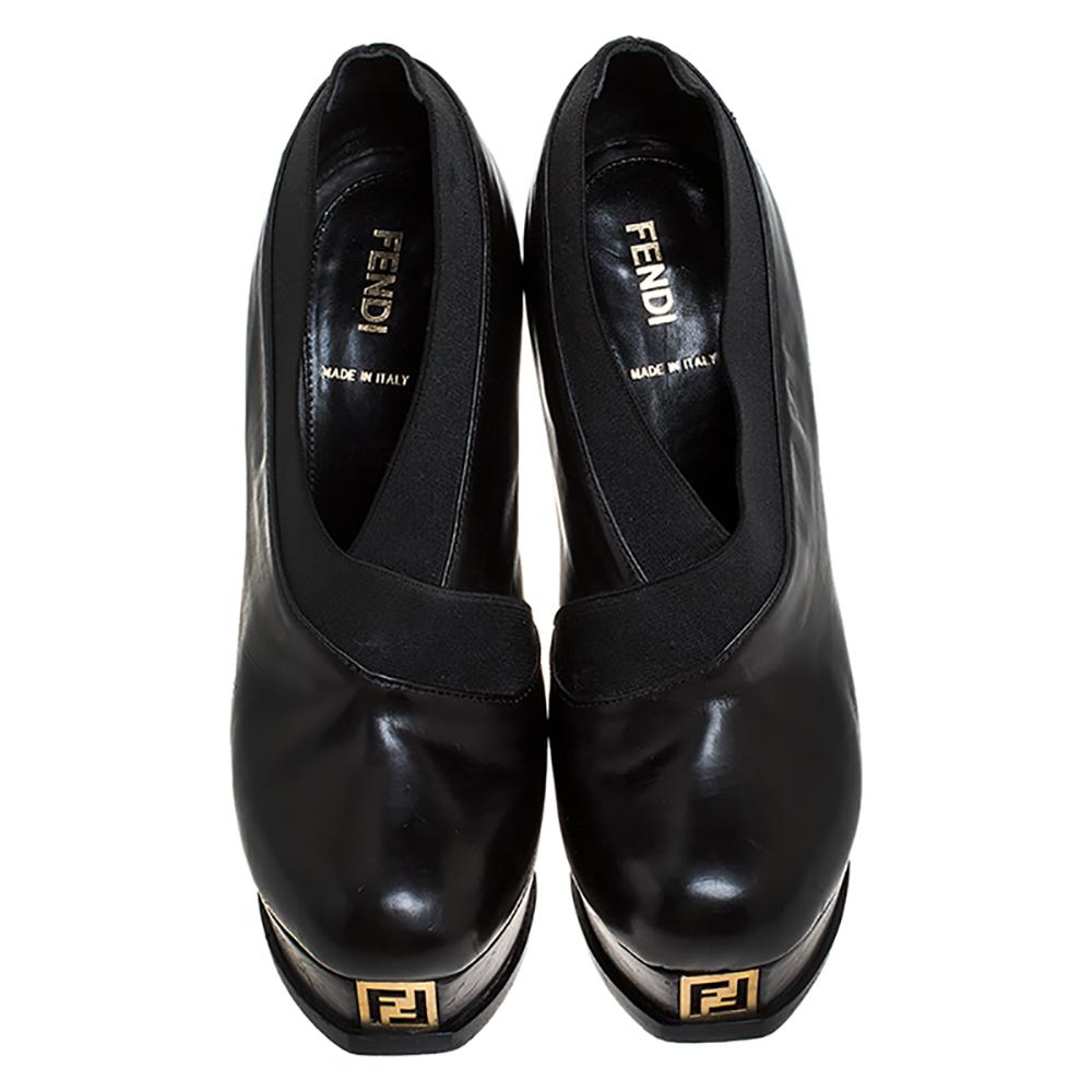 Fendi Black Leather Faux-wrap Fendista Platform Ankle Booties Size 37 In Good Condition In Dubai, Al Qouz 2