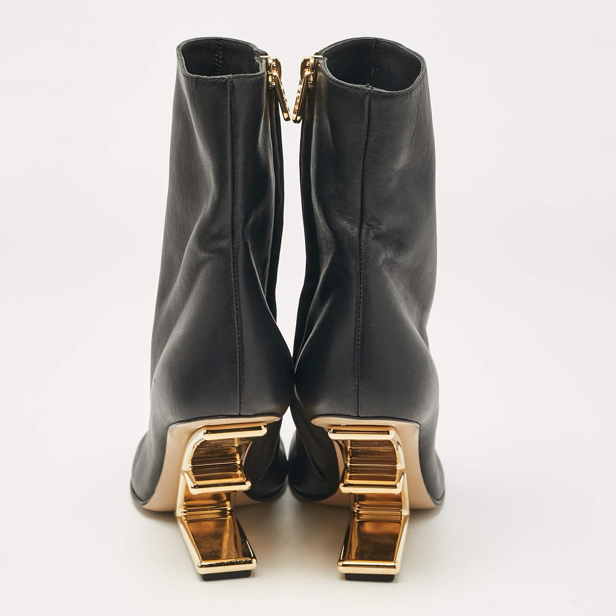  Fendi Bottes en cuir noir Fendi First Ankle Length Boots Size  37 Pour femmes 