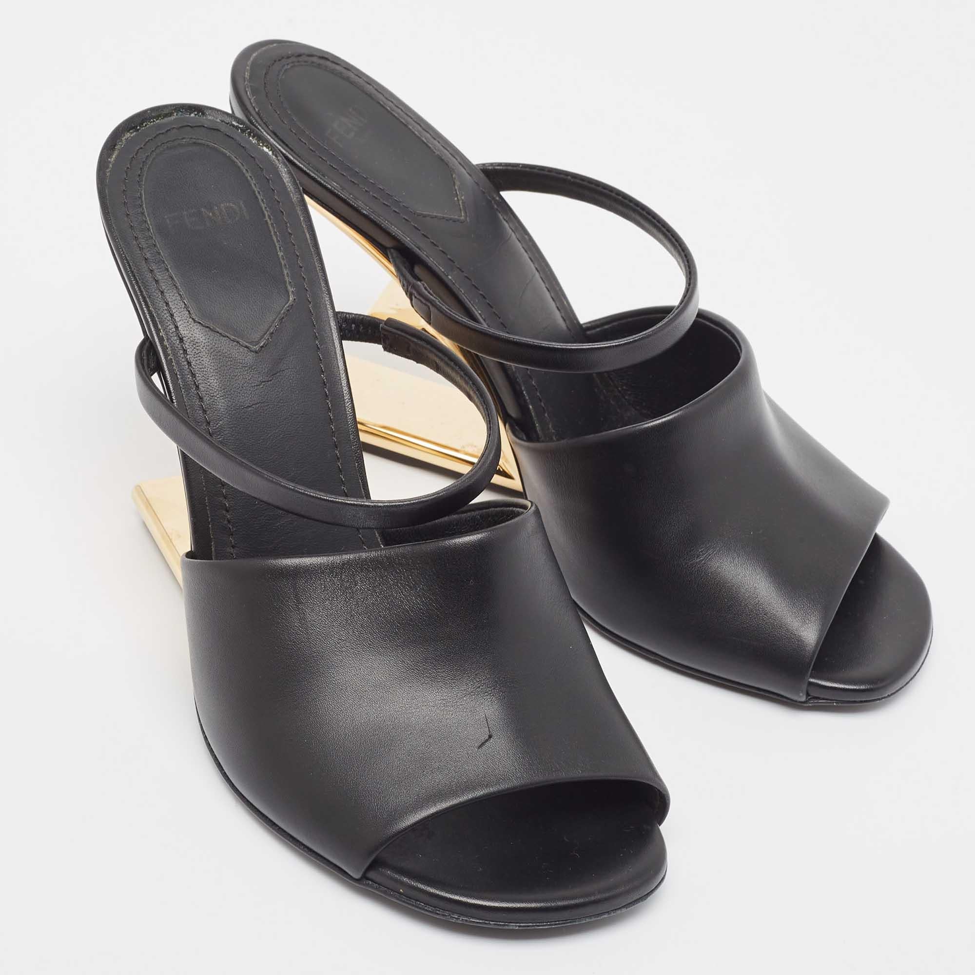 Fendi Black Leather Fendi First Slide Sandals Size 37 In Fair Condition For Sale In Dubai, Al Qouz 2