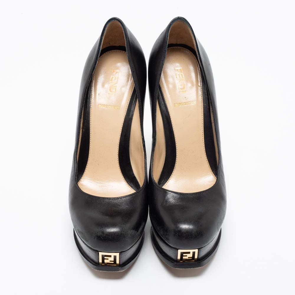Fendi Black Leather Fendista Platform Pumps Size 37.5 In Good Condition In Dubai, Al Qouz 2