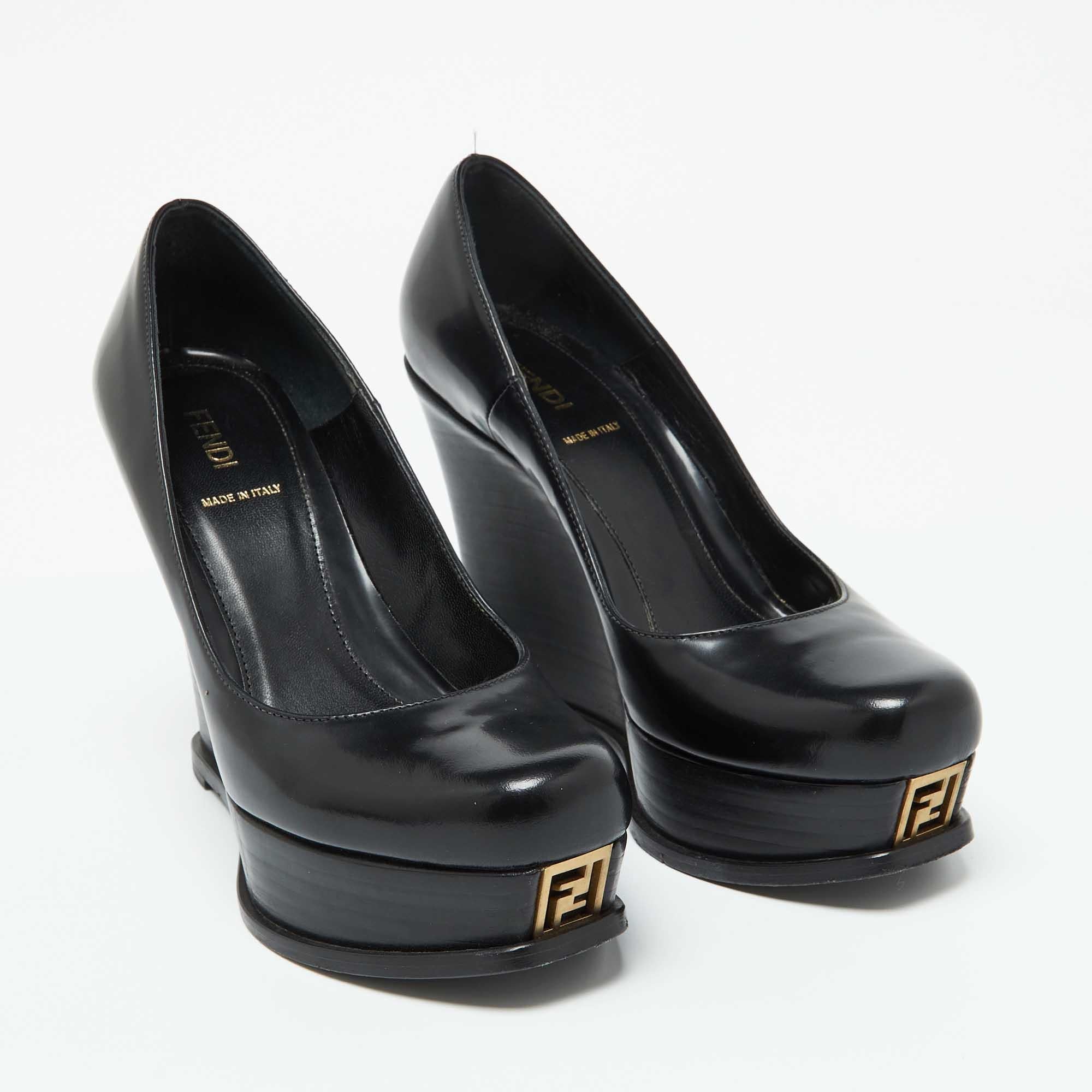 Women's Fendi Black Leather Fendista Platform Wedge Pumps Size 37 For Sale