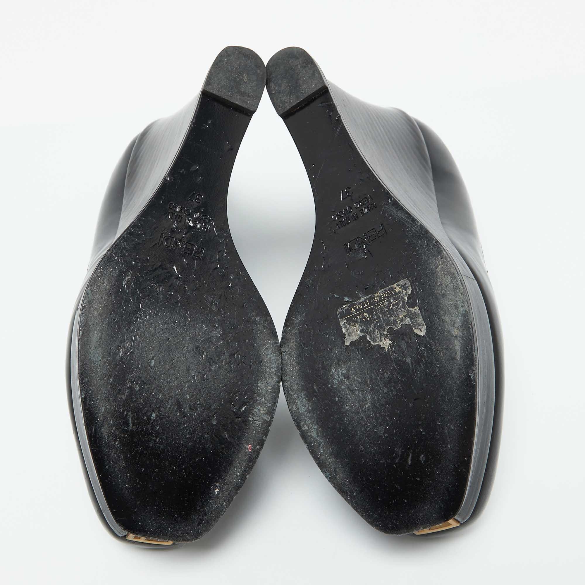 Fendi Black Leather Fendista Platform Wedge Pumps Size 37 For Sale 2