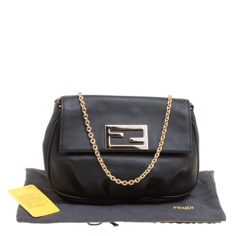 Fendi Black Leather Fendista Pochette Crossbody Bag In Good Condition In Dubai, Al Qouz 2