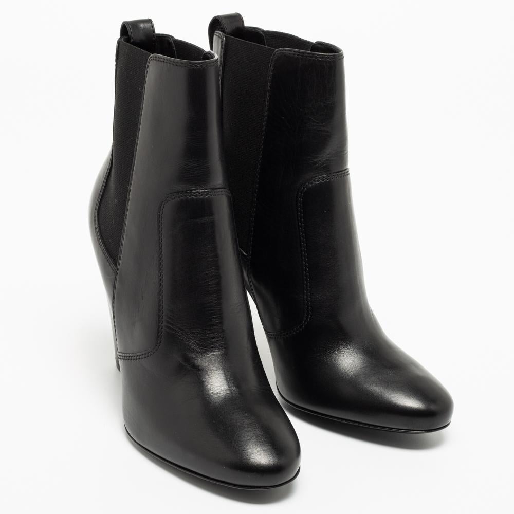 Donna Fendi - Stivaletti in pelle nera taglia 38,5