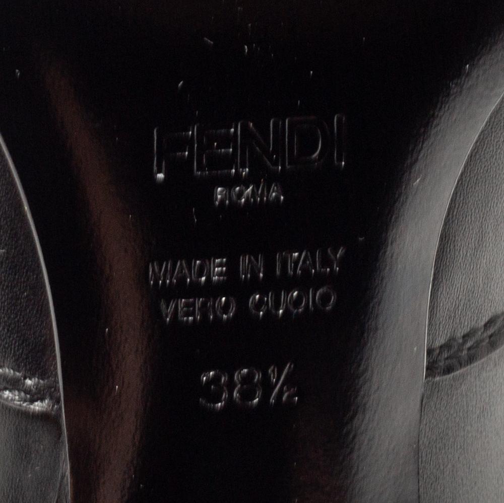 Fendi - Stivaletti in pelle nera taglia 38,5 2