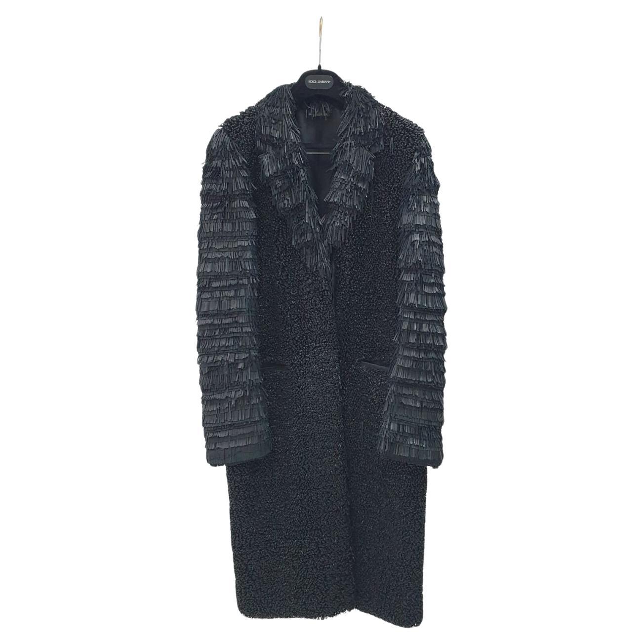 Fendi  Manteau en cuir noir à franges et à boucles Sz.42 en vente