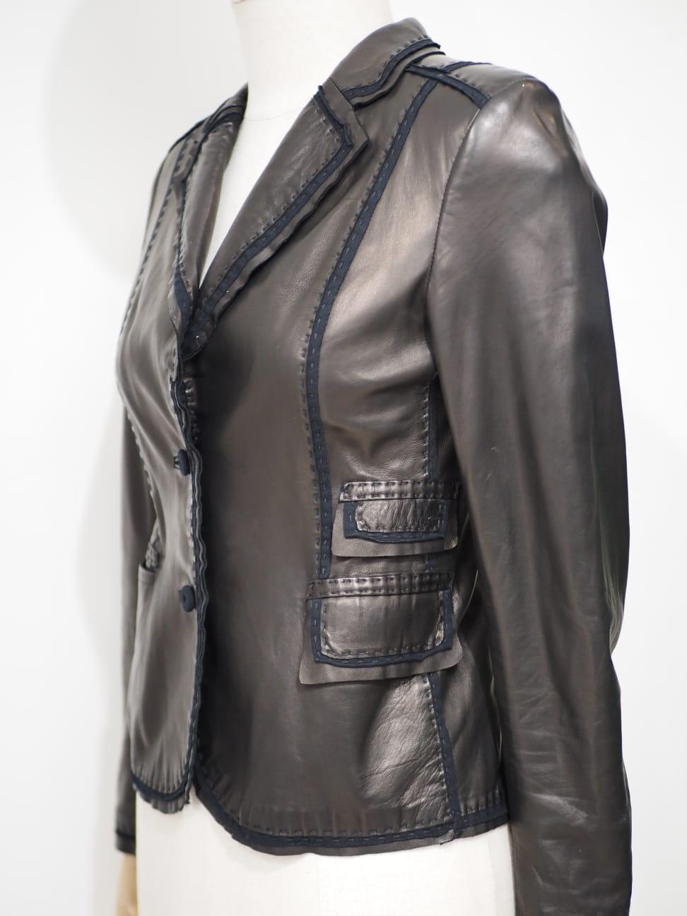Fendi Black leather jacket totally made in Italy size 38 