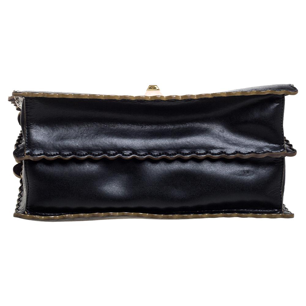 Fendi Black Leather Kan I Scalloped Shoulder Bag In Good Condition In Dubai, Al Qouz 2