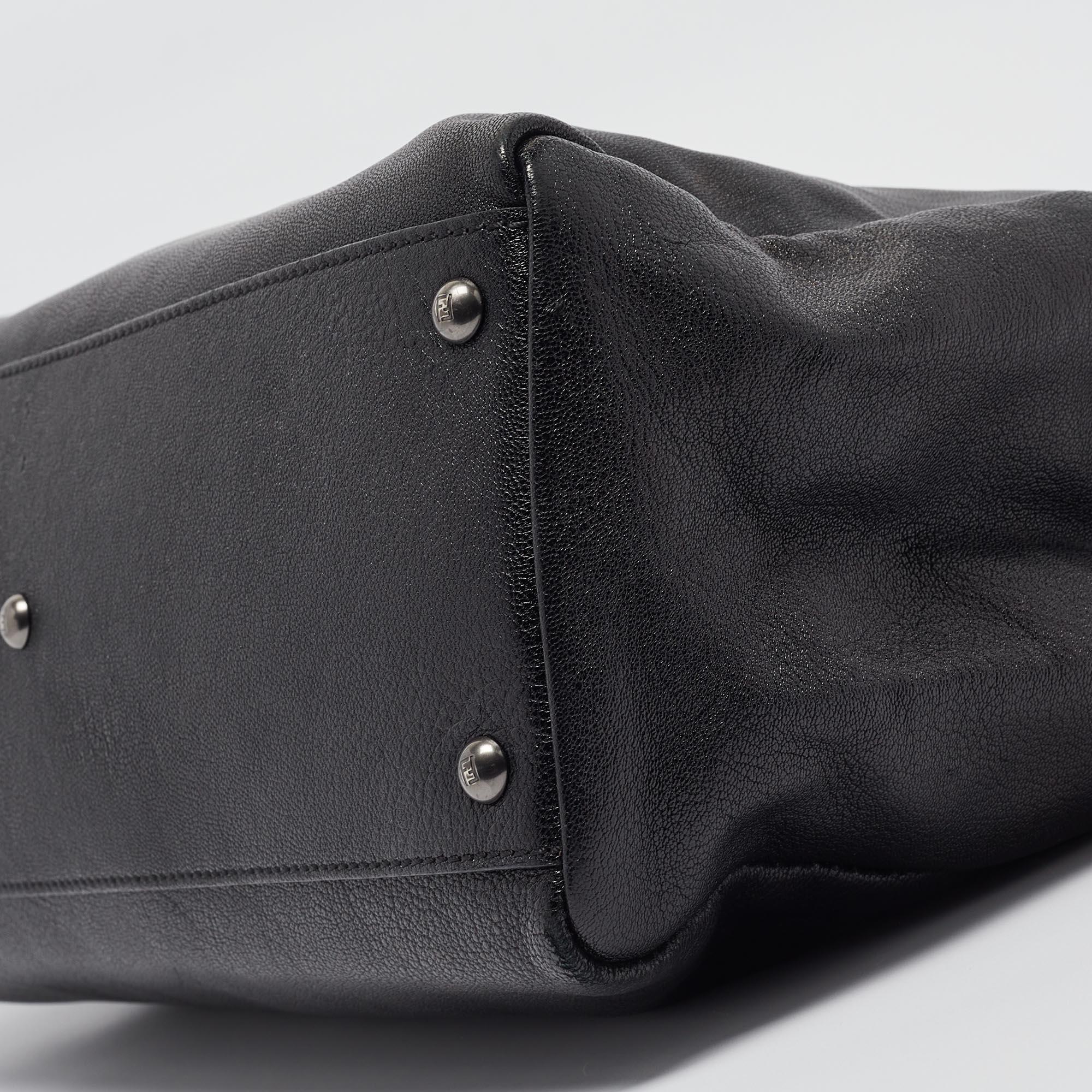 Fendi Black Leather Large Peekaboo Top Handle Bag For Sale 1