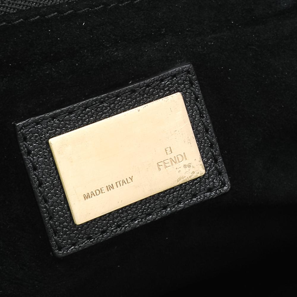 Fendi - Grand sac à main Peekaboo en cuir noir avec poignée supérieure en vente 1