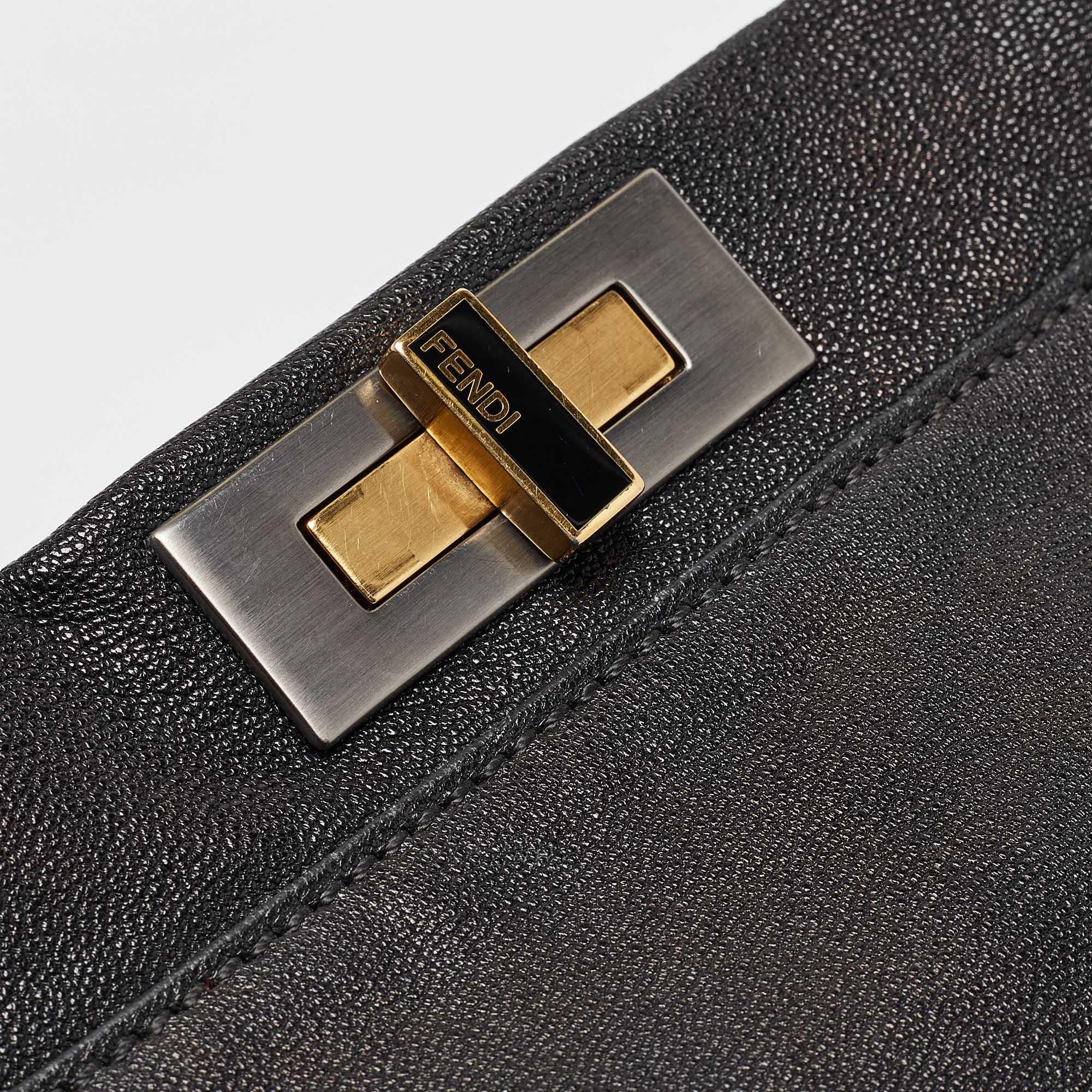 Fendi Black Leather Large Peekaboo Top Handle Bag For Sale 4