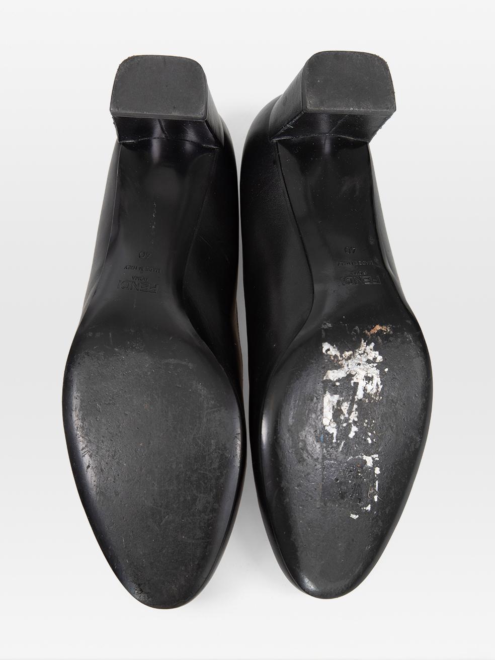 Fendi - Escarpins à talons bas en cuir noir - Taille IT 40 Excellent état - En vente à London, GB