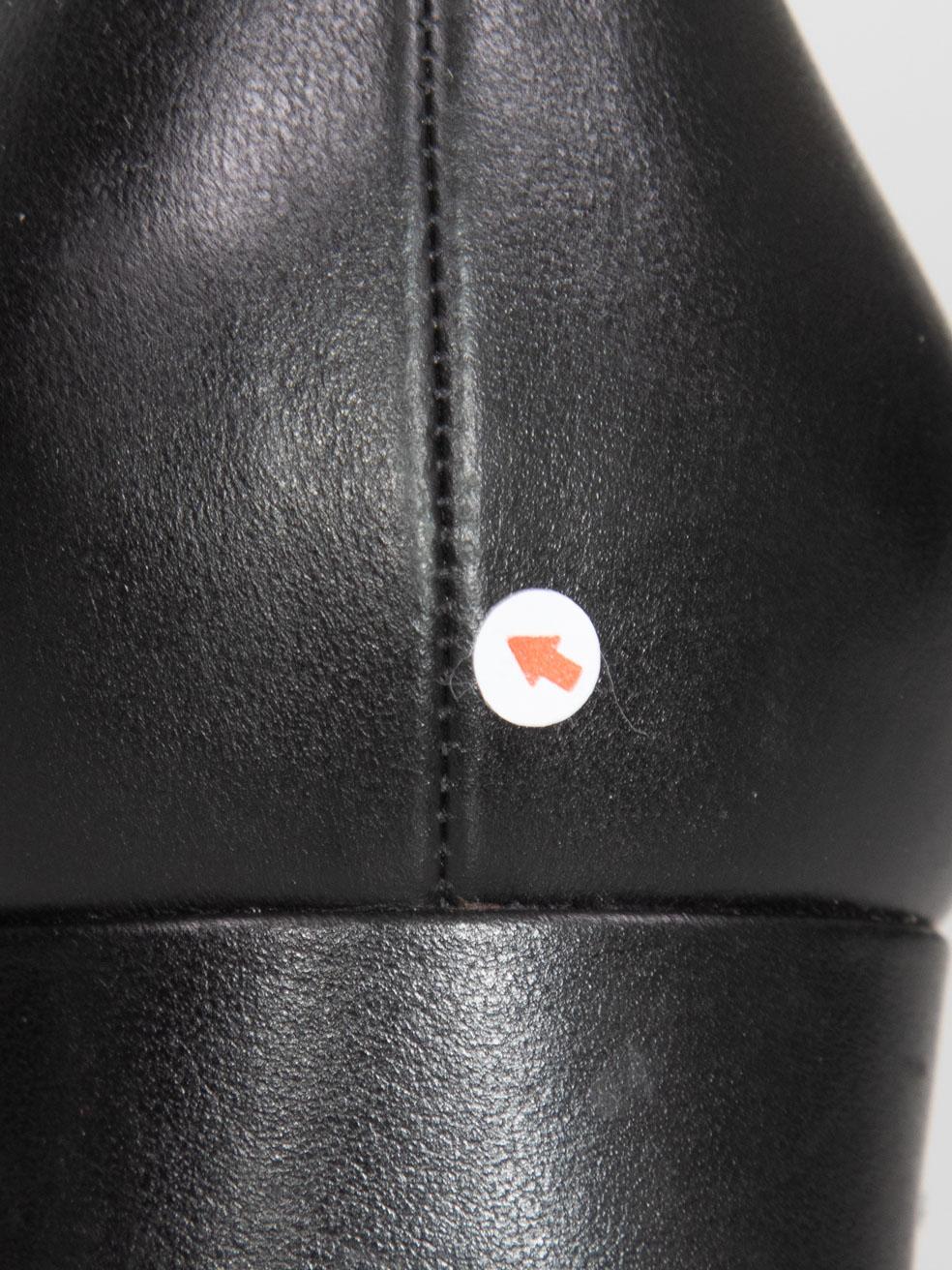 Fendi - Escarpins à talons bas en cuir noir - Taille IT 40 en vente 2