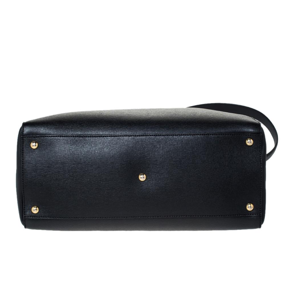Fendi Tote media 2jours in pelle nera In condizioni buone a Dubai, Al Qouz 2
