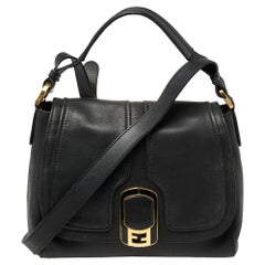 Fendi Medium Anna Umhängetasche aus schwarzem Leder