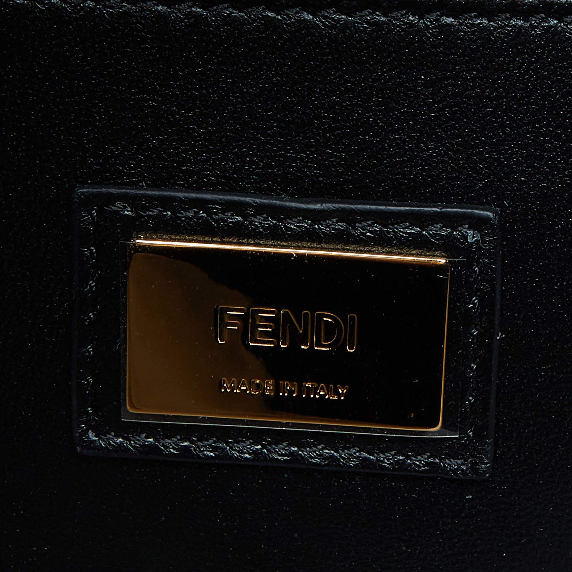 Fendi Black Leather Medium Peekaboo Iconic Top Handle Bag In Excellent Condition In Dubai, Al Qouz 2