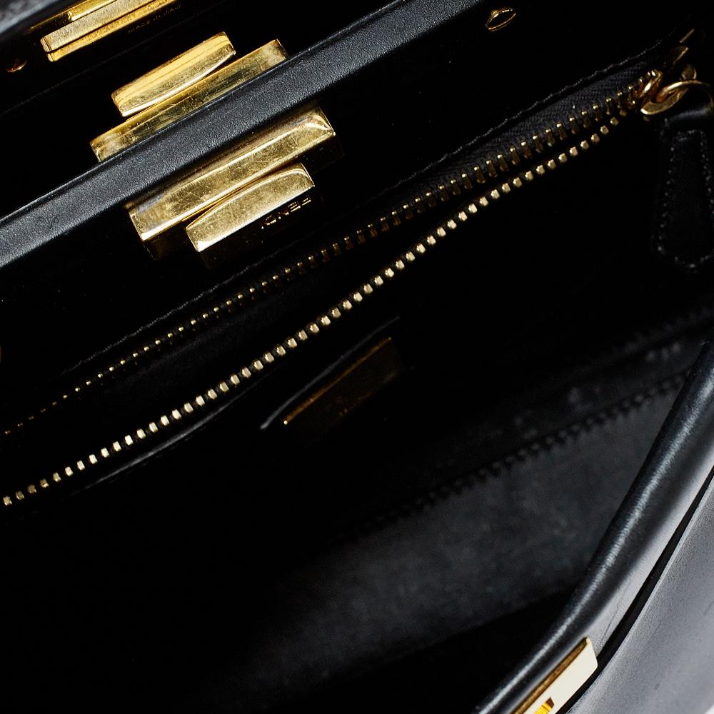 Fendi Black Leather Medium Peekaboo Top Handle Bag In Good Condition In Dubai, Al Qouz 2