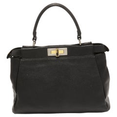 Fendi Borsa media Peekaboo Top Handle in pelle nera