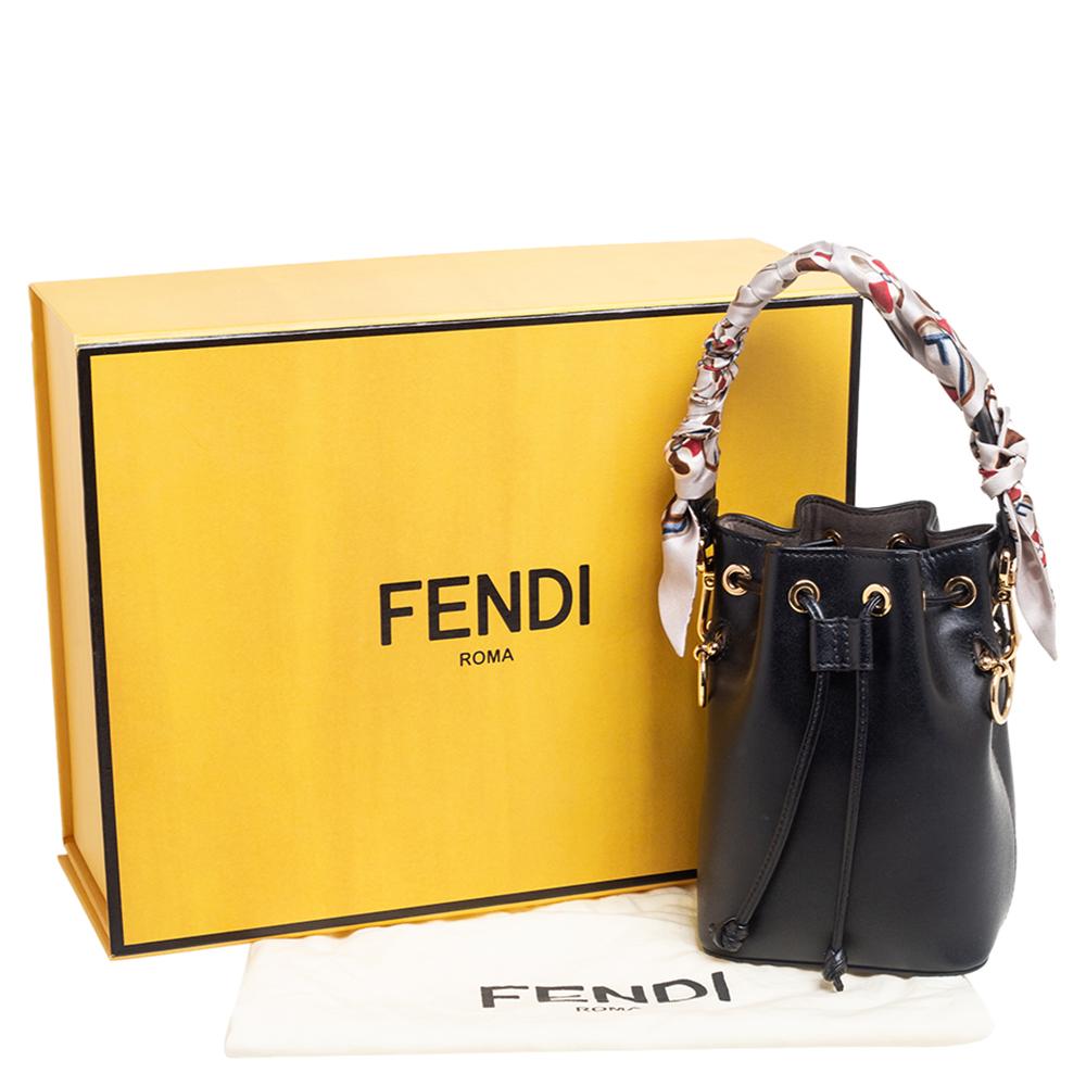 Fendi Black Leather Mini Mon Tresor Drawstring Bucket Bag In Good Condition In Dubai, Al Qouz 2