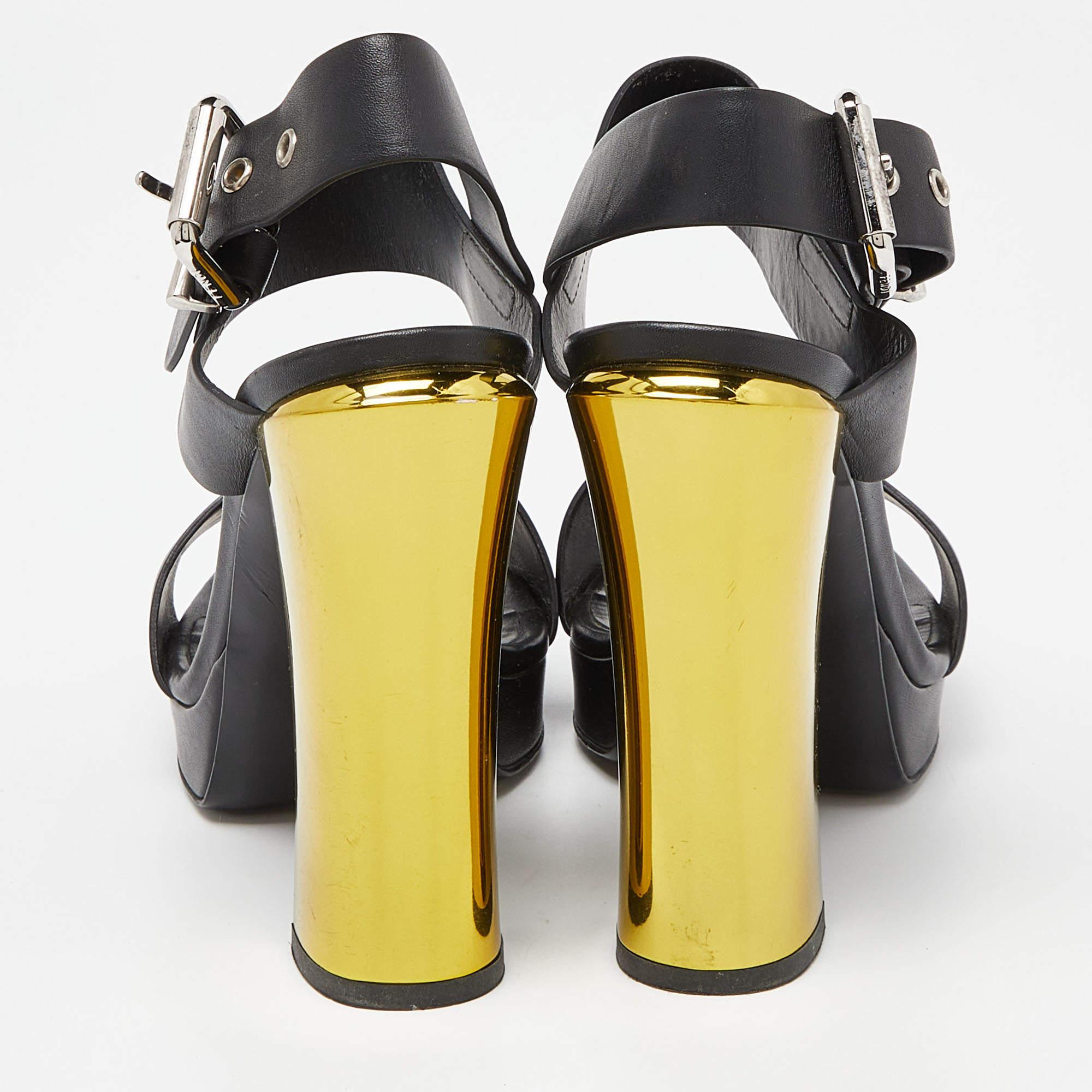Fendi Black Leather Plateau Block Heel Sandals Size 39 In Good Condition For Sale In Dubai, Al Qouz 2