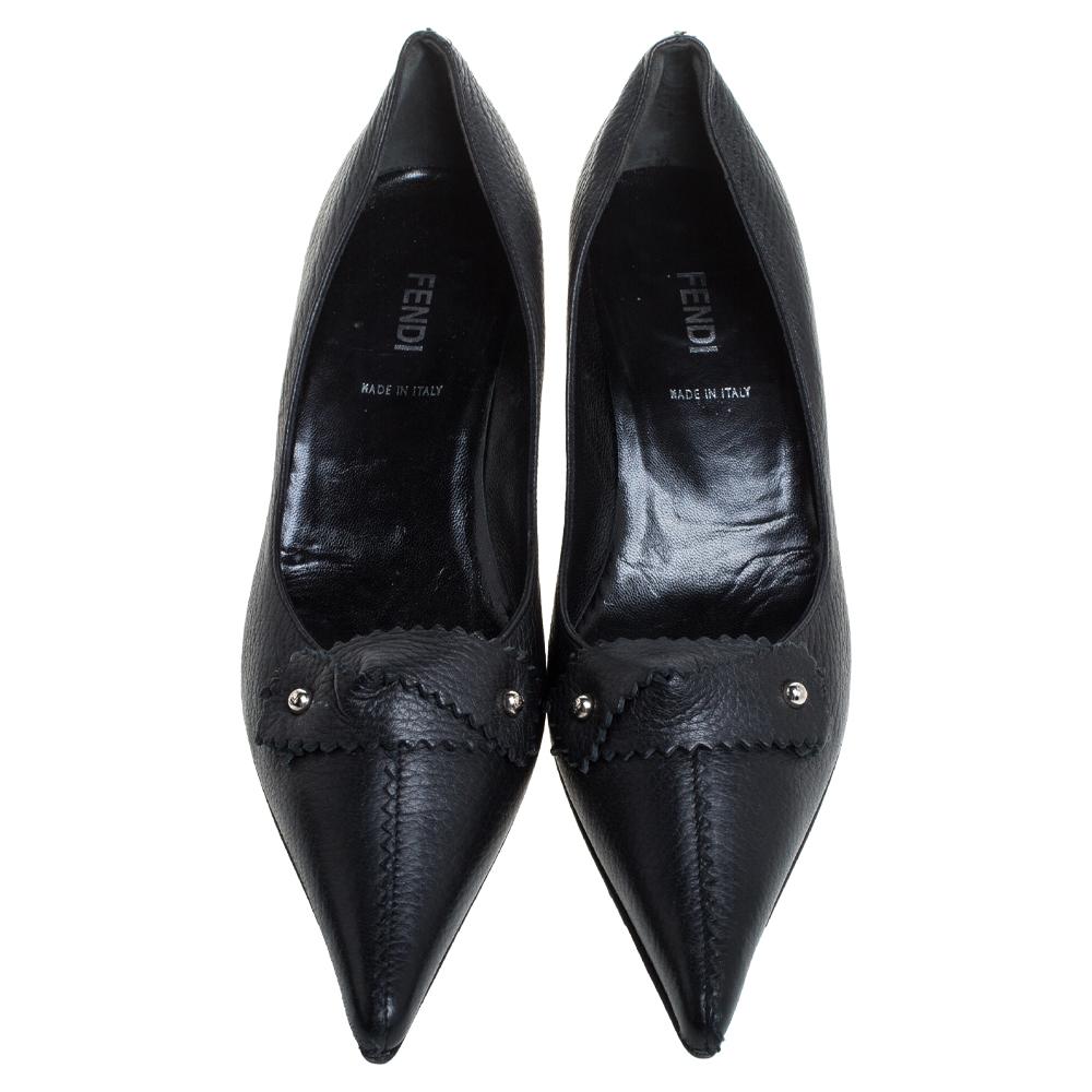 Fendi Black Leather Pointed Toe Pumps Size 39 In Good Condition In Dubai, Al Qouz 2