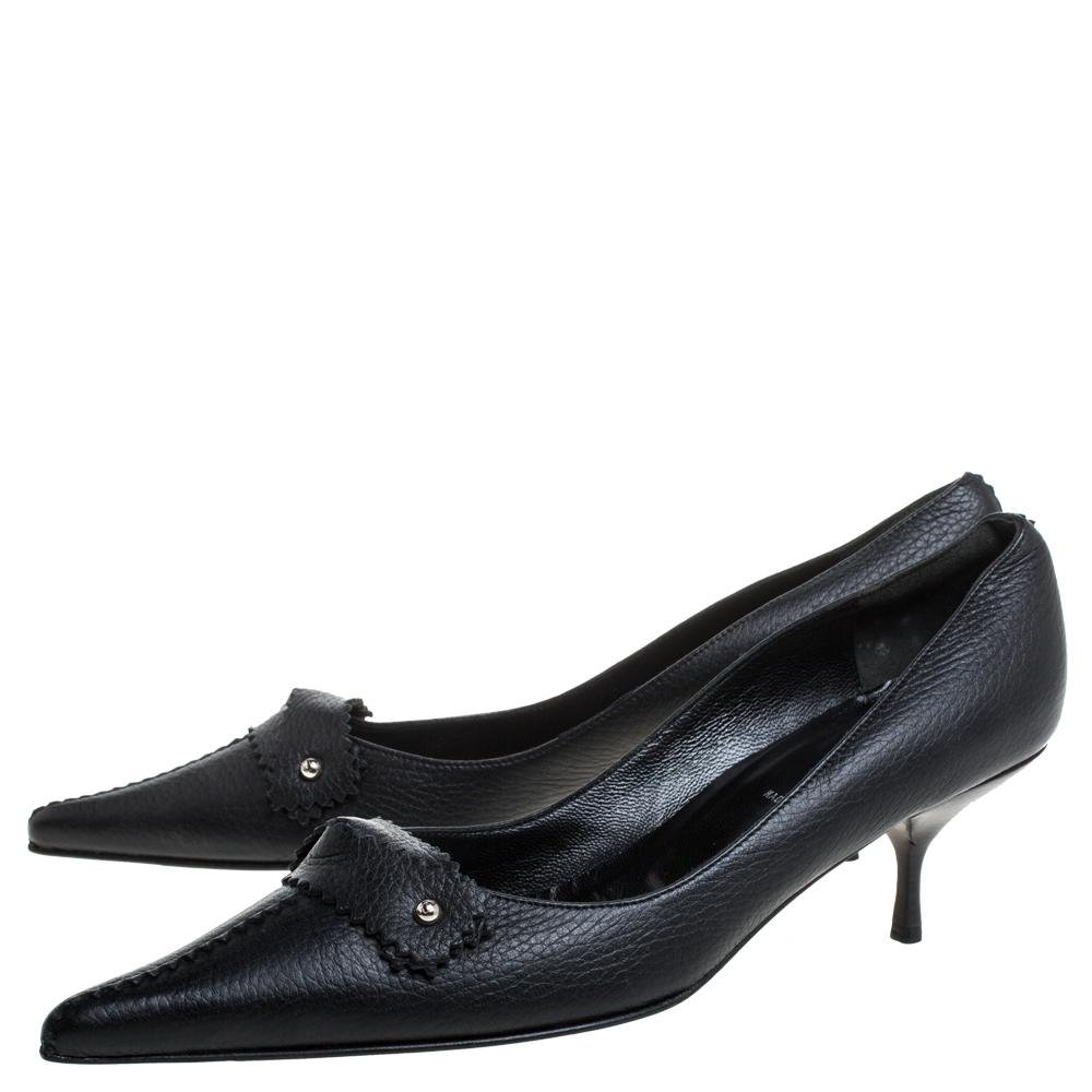 Women's Fendi Black Leather Pointed Toe Pumps Size 39